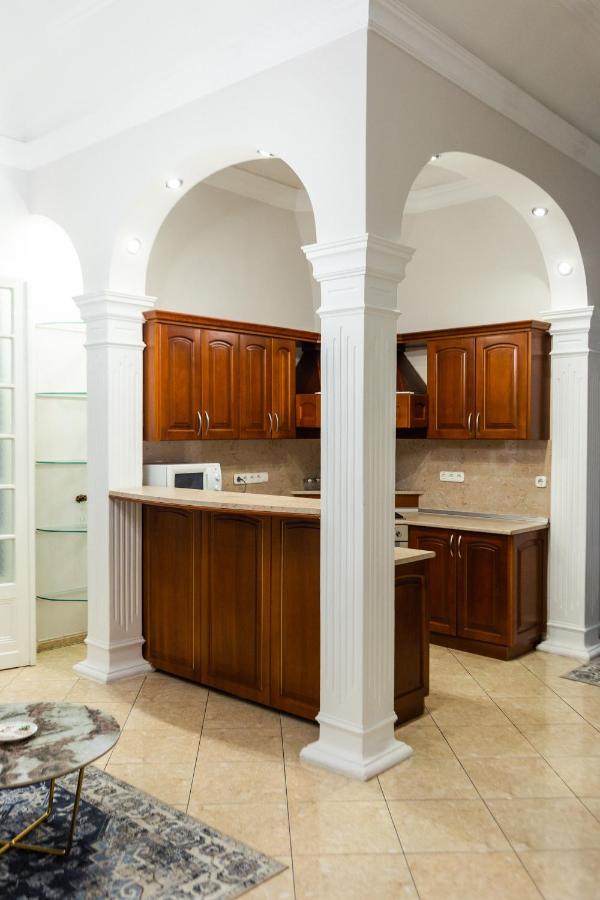Luxury Downtown 3 Bedroom Apartment By Synagoge With Beautiful View Budapest Ngoại thất bức ảnh
