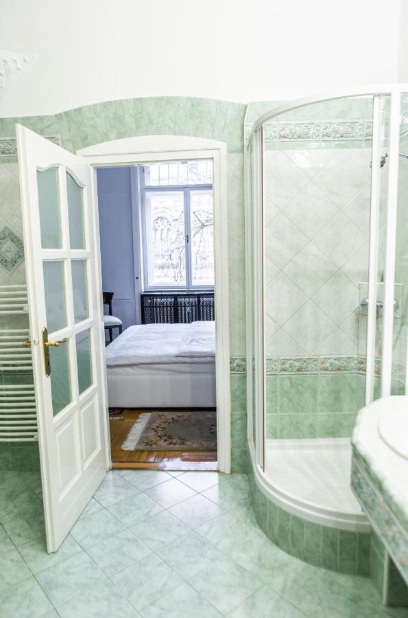 Luxury Downtown 3 Bedroom Apartment By Synagoge With Beautiful View Budapest Ngoại thất bức ảnh